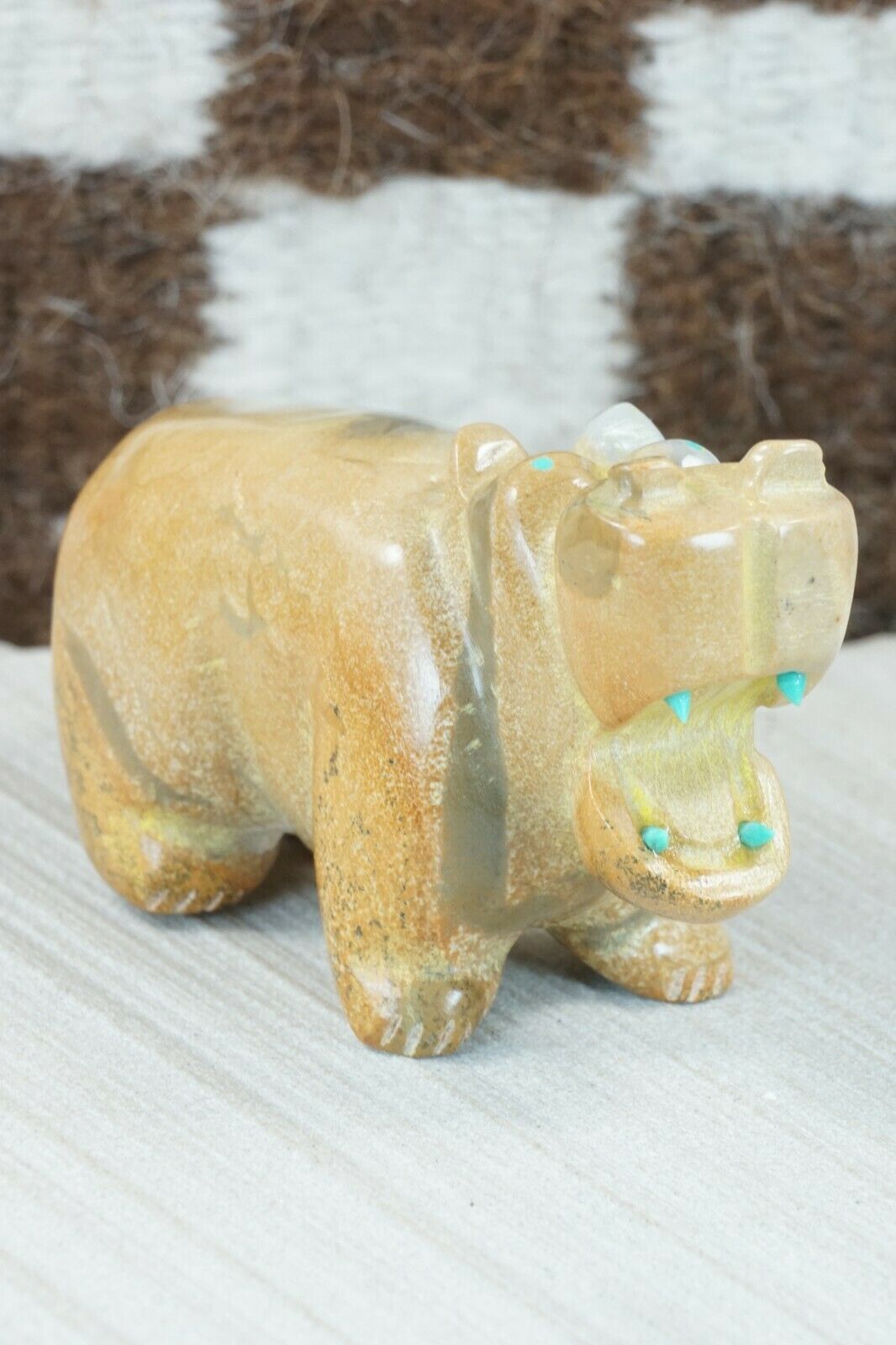 Hippo Zuni Fetish Carving - Enrike Leekya