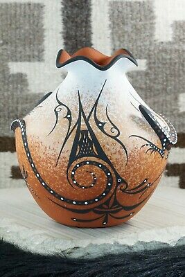 Zuni Pottery - Deldrick Cellicion