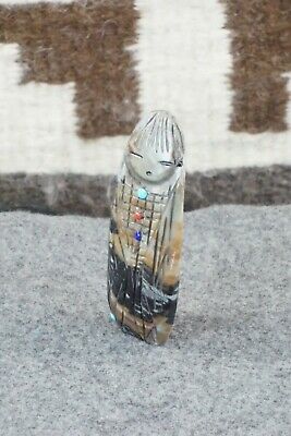 Corn Maiden Zuni Fetish Carving - Kevin Quam