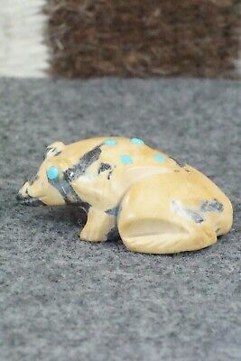 Frog Zuni Fetish Carving - Ronnie Lunasee