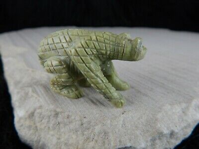 Lizard Zuni Fetish Carving - Wilfred Cheama - Zuni Lizard Carving - High Lonesome Trading