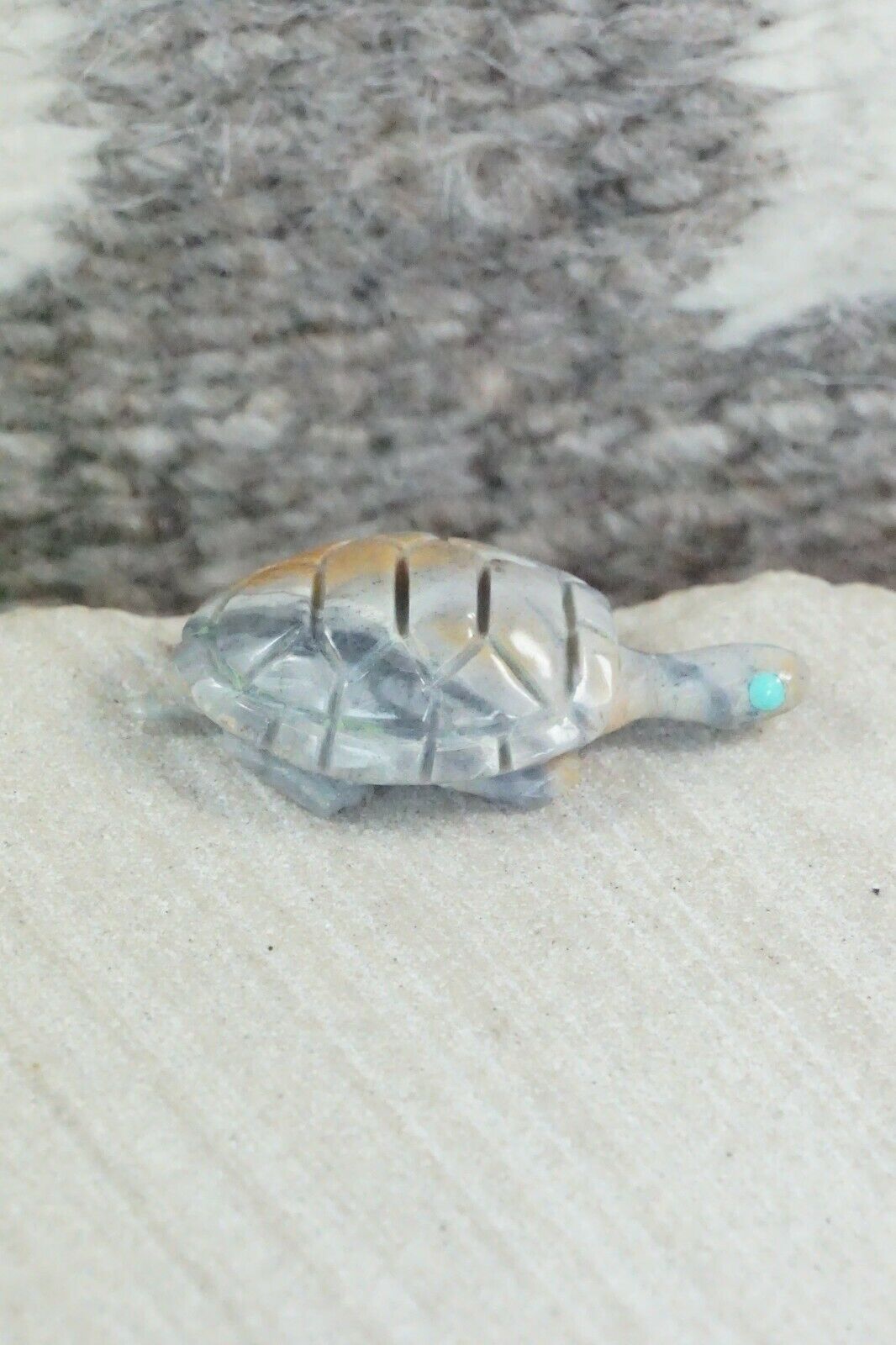 Turtle Zuni Fetish Carving - Jonas Hustito
