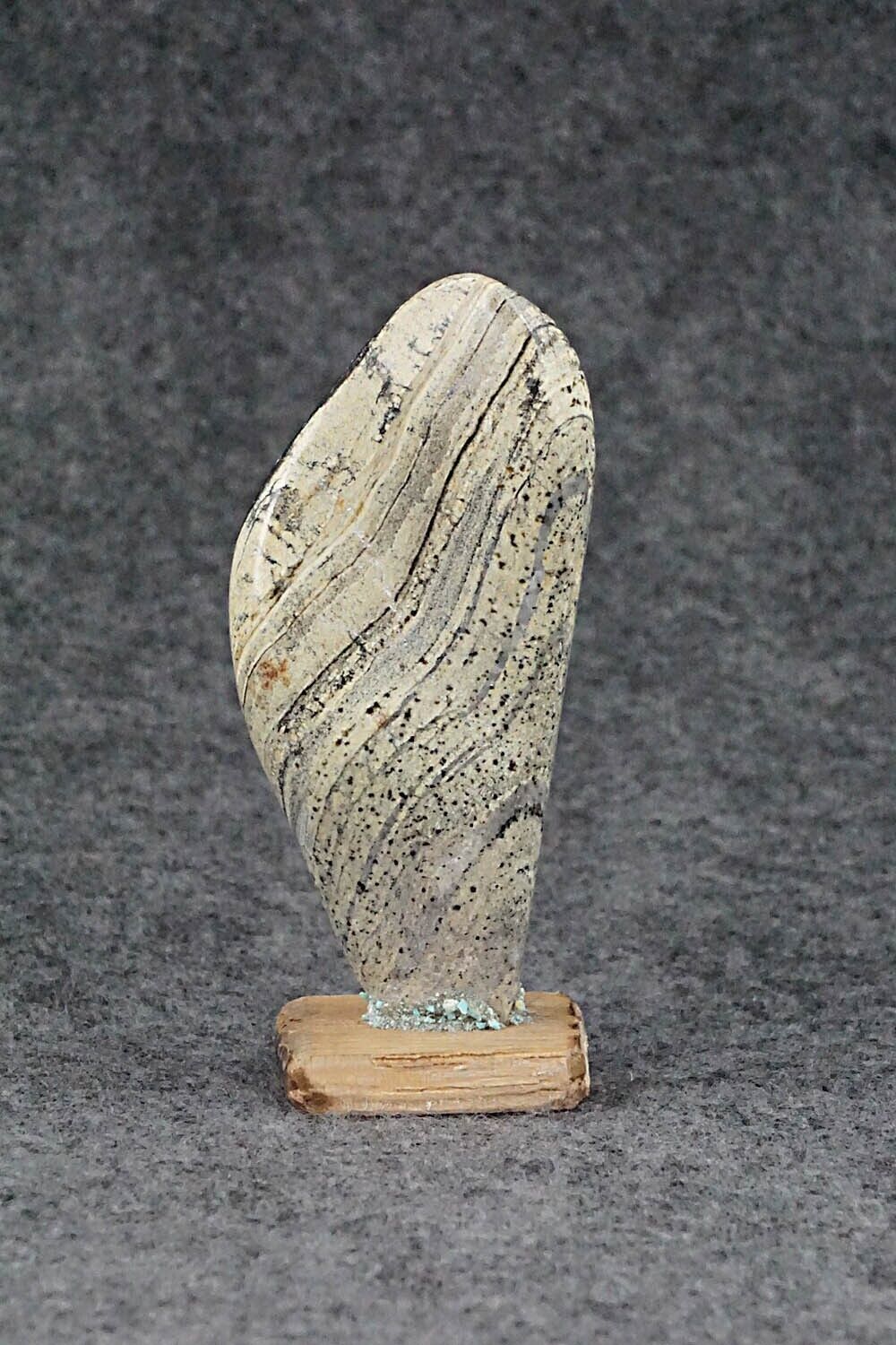 Corn Maiden Zuni Fetish Carving - Daniel Chattin