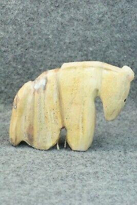 Horse Zuni Fetish Carving - Ariane Quam