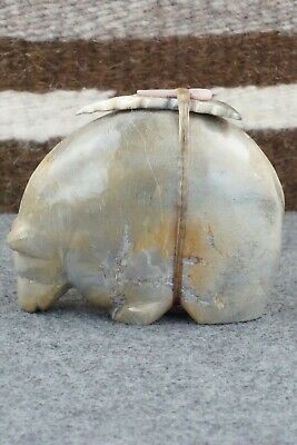 Bear Zuni Fetish Carving - Delvin Leekya