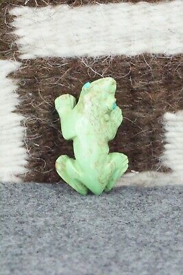 Frog Zuni Fetish Carving - Lance Cheama