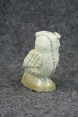 Owl Zuni Fetish Carving - Edison Bobelu