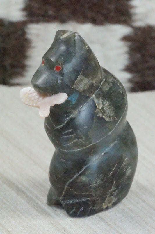 Bear Zuni Fetish Carving - Leland Boone