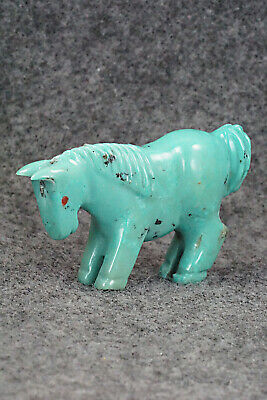 Horse Zuni Fetish Carving - Andres Quandelacy
