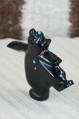 Bear Zuni Fetish Carving - Claudia Peina