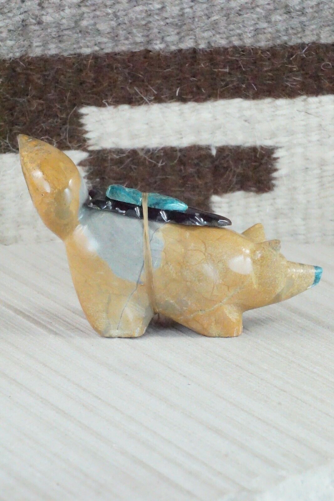 Wolf Zuni Fetish Carving - Enrike Leekya