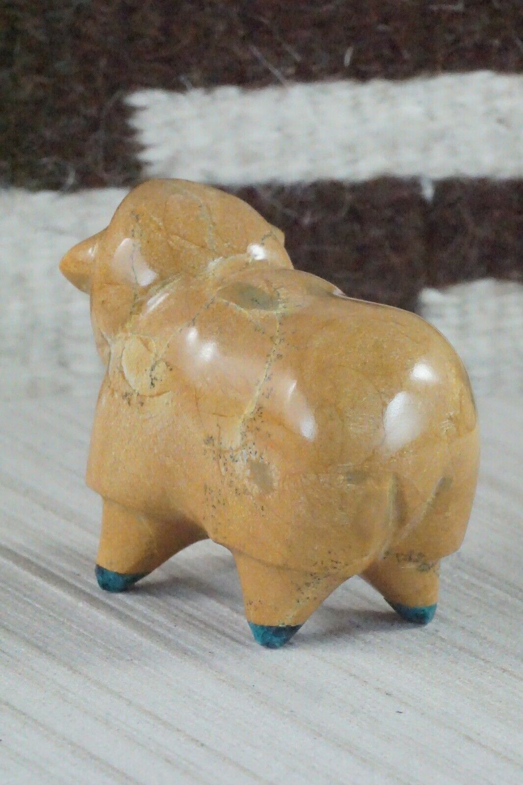Sheep Zuni Fetish Carving - Enrike Leekya