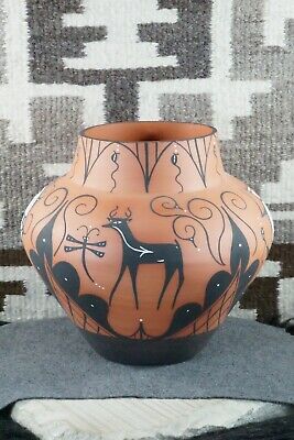 Zuni Pottery - Priscilla Peynetsa
