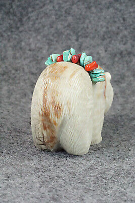 Bear Zuni Fetish Carving - Paulette Quam