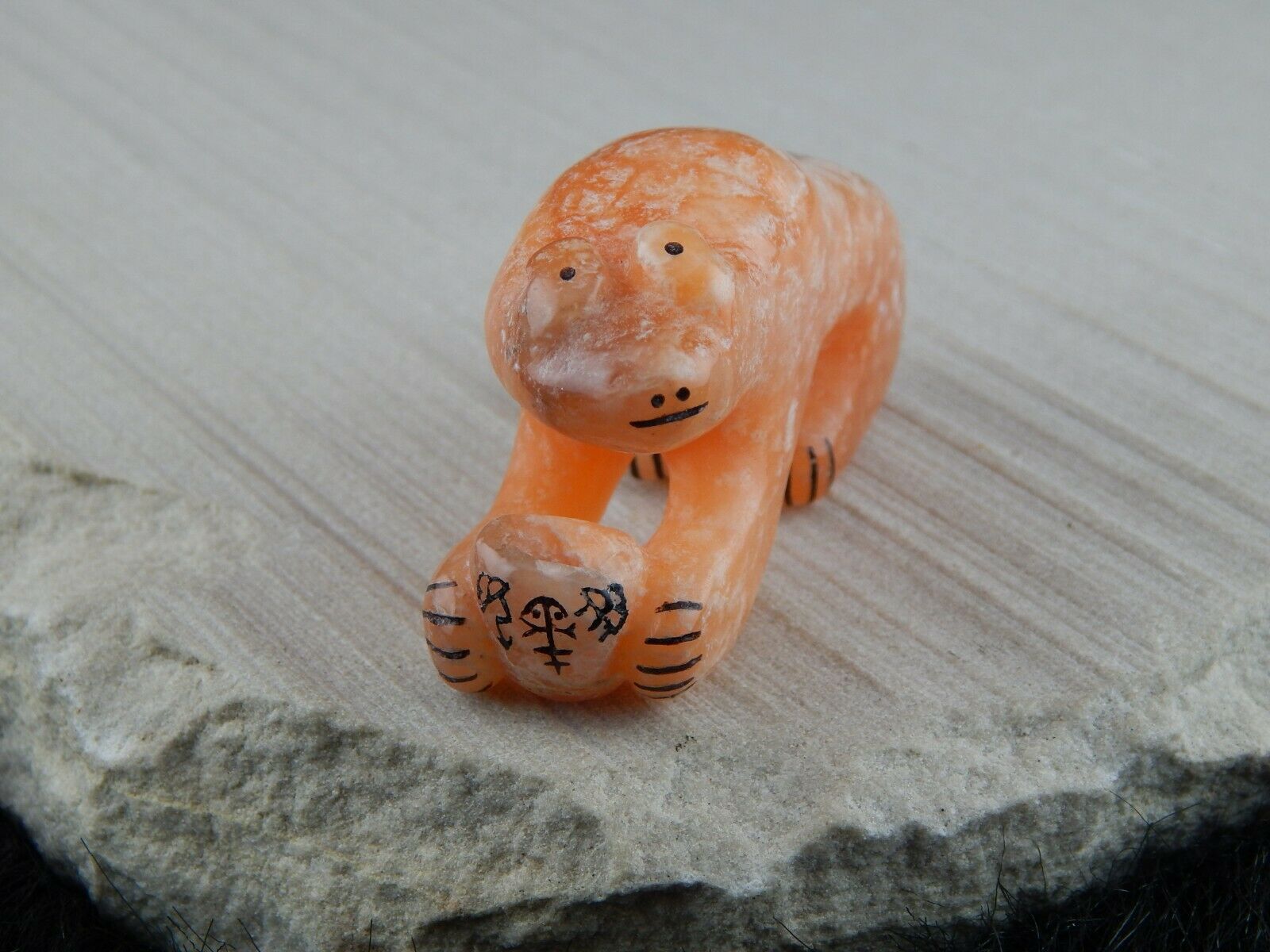 Bear Zuni Fetish Carving - Rickson Kallestewa - High Lonesome Trading