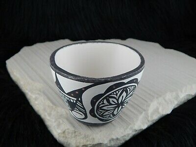 Zuni Pottery - Darla Westika - Zuni Handmade Pottery - Native American - High Lonesome Trading
