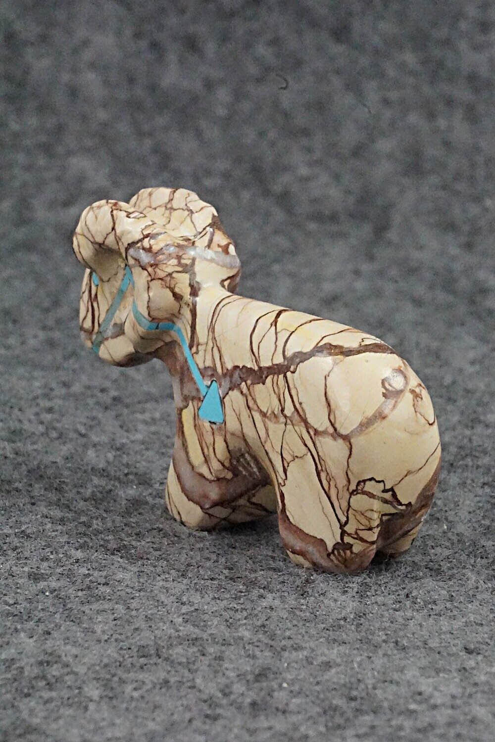 Ram Zuni Fetish Carving - Rodney Laiwakete