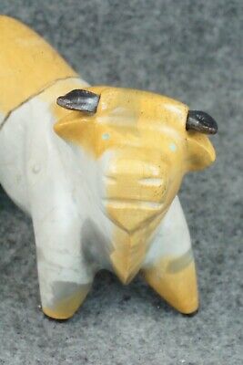 Bull Zuni Fetish Carving - Enrike Leekya