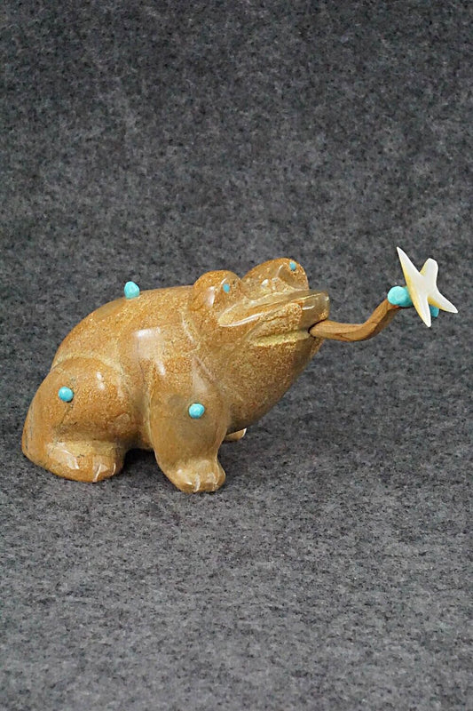 Frog Zuni Fetish Carving - Enrike Leekya