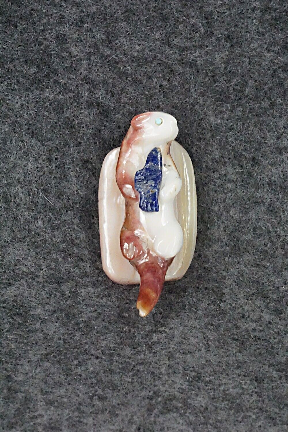 Otter with Fish Zuni Fetish Carving - Brian Yunie
