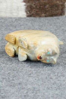 Bear Zuni Fetish Carving - Freddie Leekya