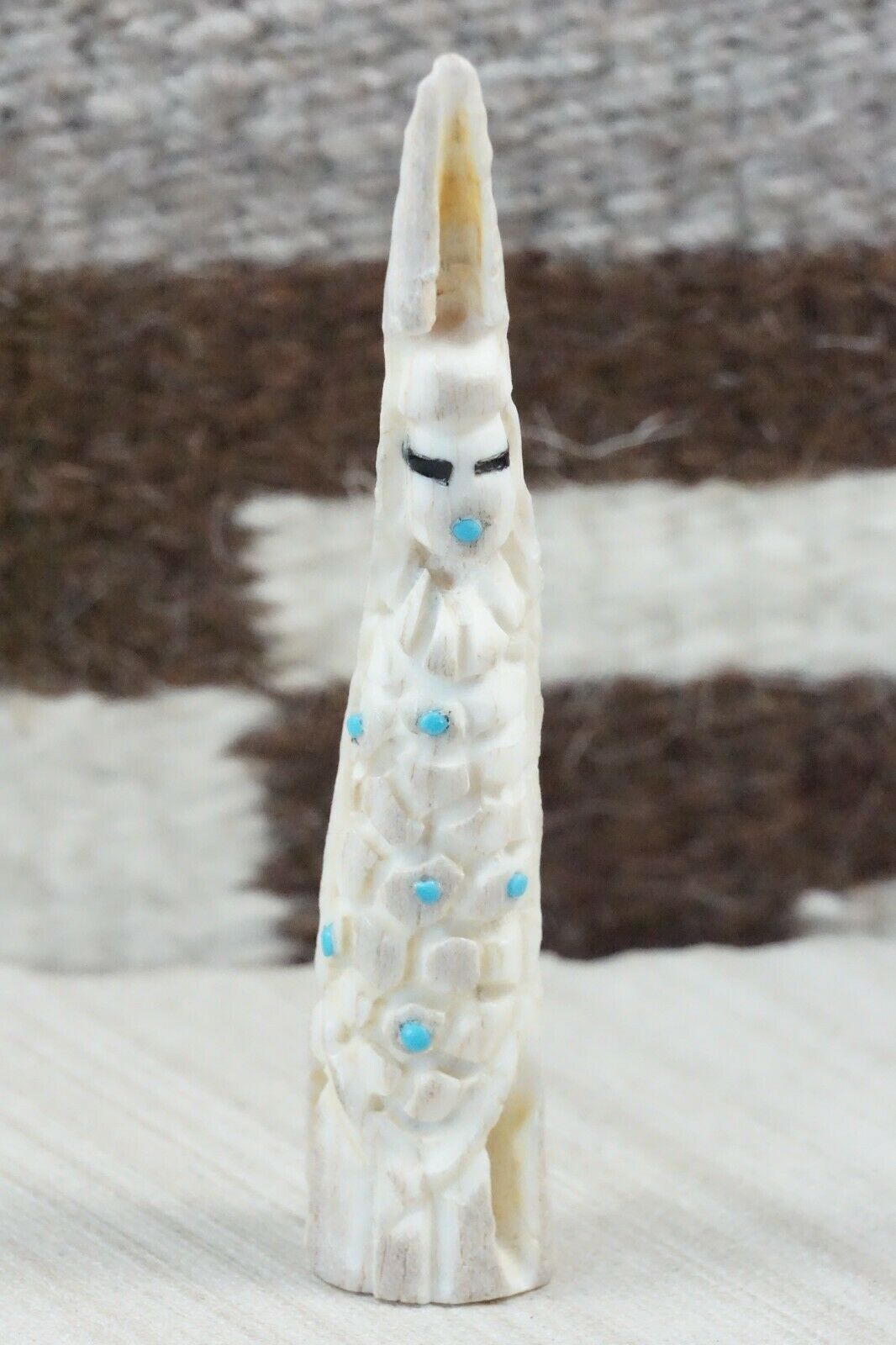 Corn Maiden Zuni Fetish Carving - Jerrold Lahaleon