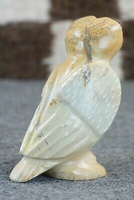 Owl Zuni Fetish Carving - Enrike Leekya