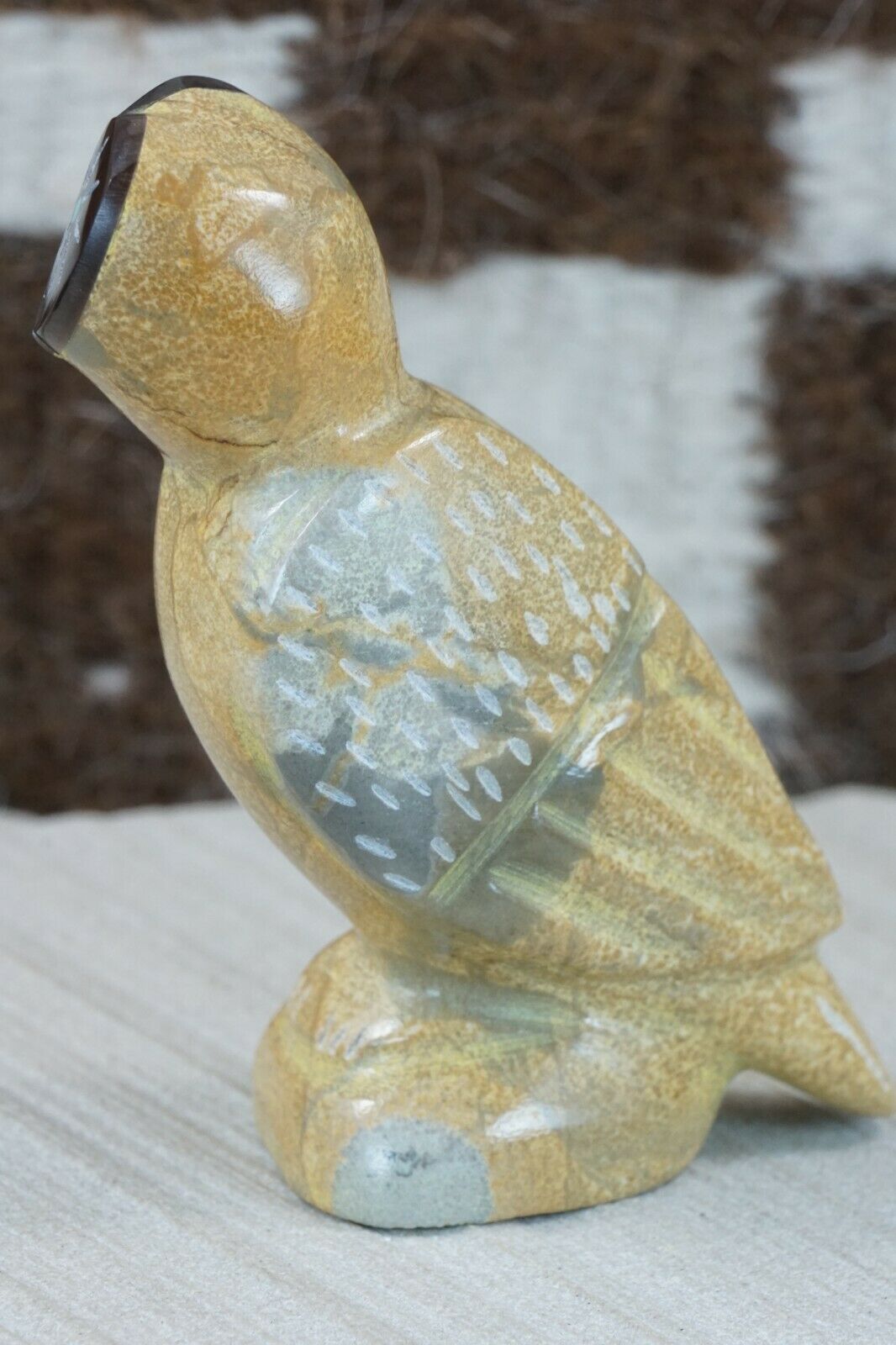 Owl Zuni Fetish Carving - Enrike Leekya