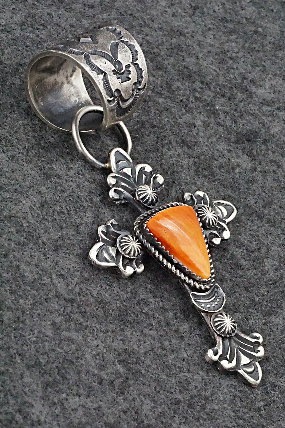 Spiny Oyster and Sterling Silver Pendant - Eva Billah