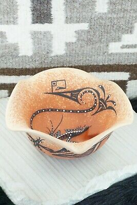 Zuni Pottery - Deldrick Cellicion