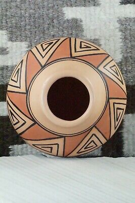 Hopi Pottery - A. Yesslith