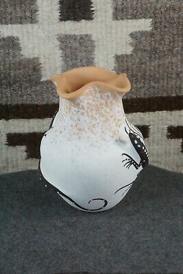 Zuni Pottery - Deldrick & Lorenda Cellicion