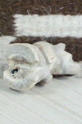 Bear Zuni Fetish Carving - Allison White