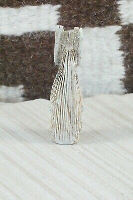 Corn Maiden Zuni Fetish Carving - Carl Etsate
