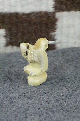 Humming Bird Zuni Fetish Carving - Justin Red Elk