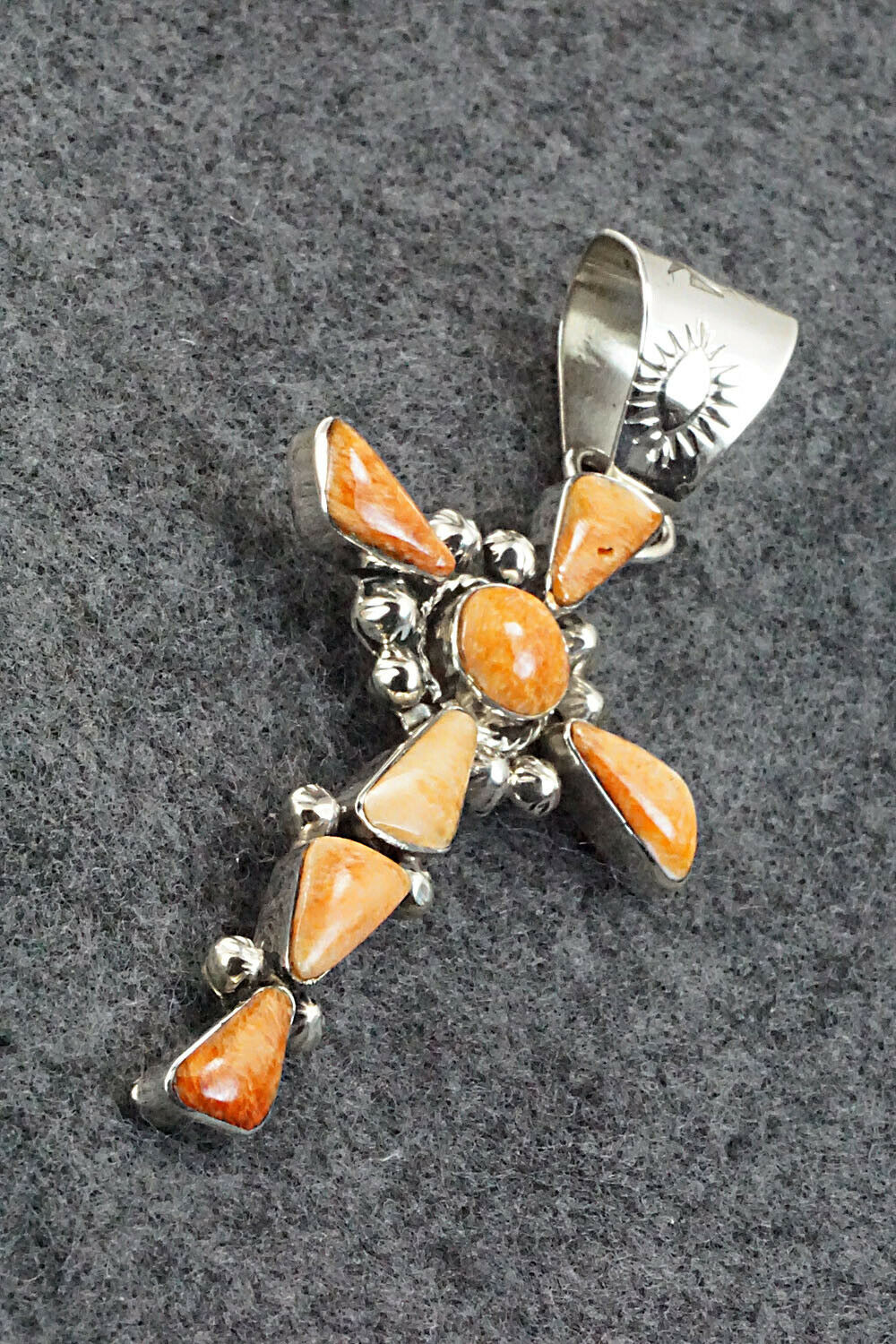 Spiny Oyster & Sterling Silver Pendant - Sheena Jack