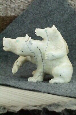 Bear Zuni Fetish Carving - Albert Eustace
