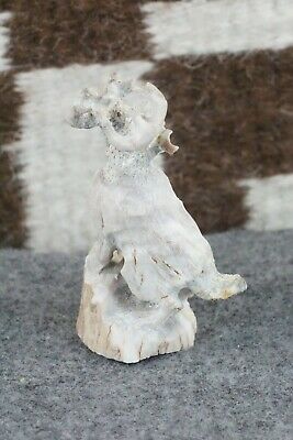 Deer Zuni Fetish Carving - Lewis Malie Jr.