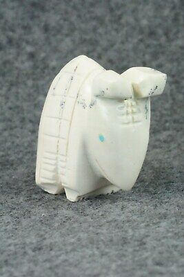 Armadillo Zuni Fetish Carving - Gilbert Lonjose