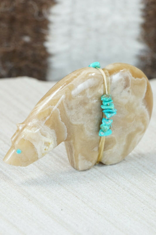 Bear Zuni Fetish Carving - Paulette Quam