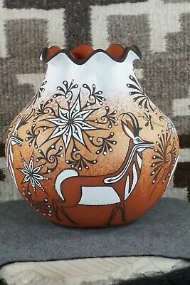 Zuni Pottery - Deldrick Cellicion
