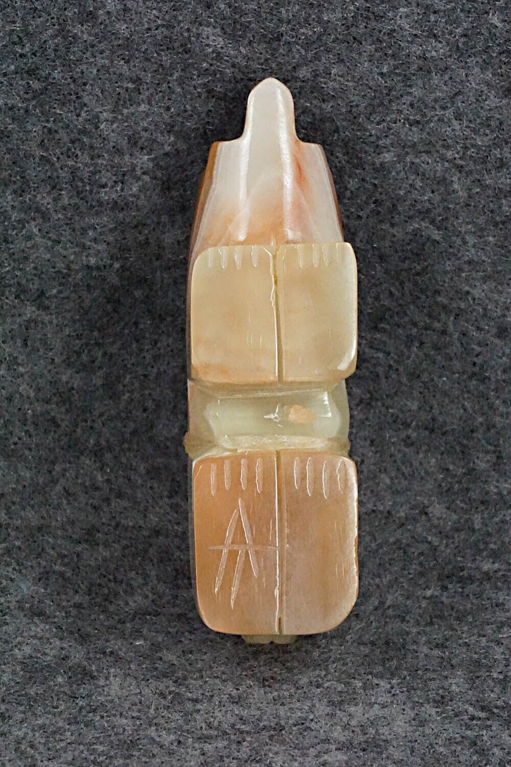 Bear Zuni Fetish Carving - Alex Tsethlikai