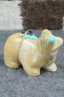 Bear Zuni Fetish Carving - Enrike Leekya