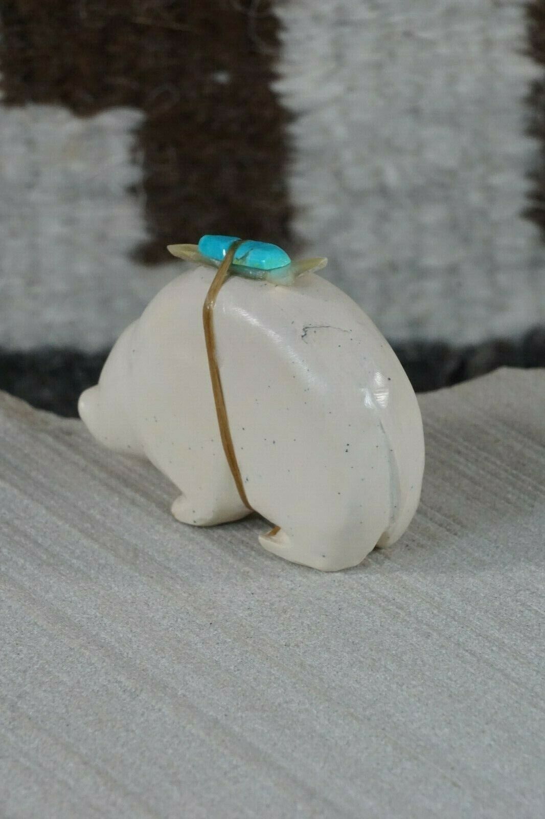 Bear Zuni Fetish Carving - Freddie Leekya - High Lonesome Trading