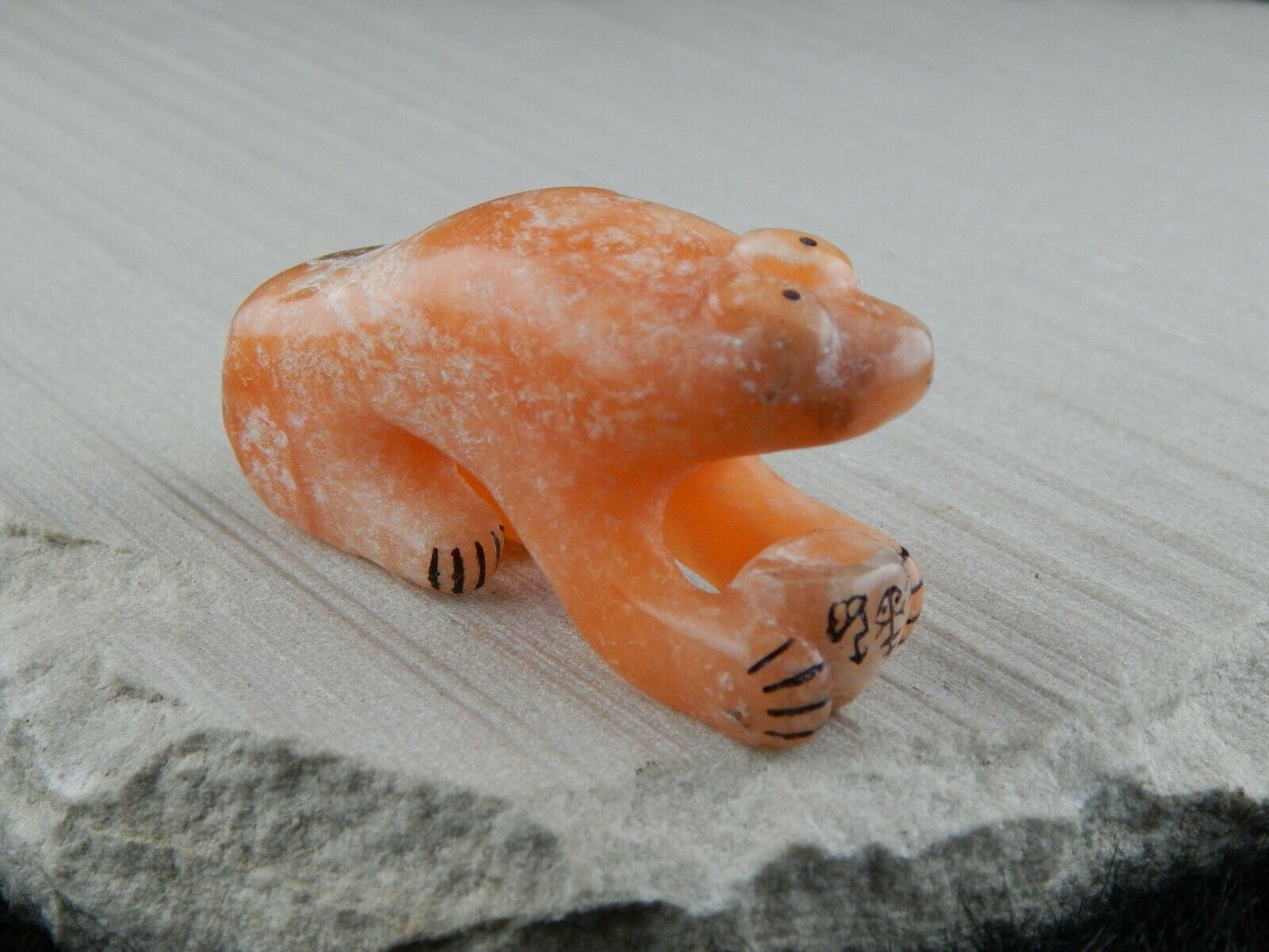 Bear Zuni Fetish Carving - Rickson Kallestewa - High Lonesome Trading