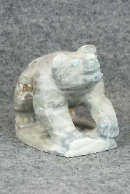 Bear Zuni Fetish Carving - Derrick Kaamasee