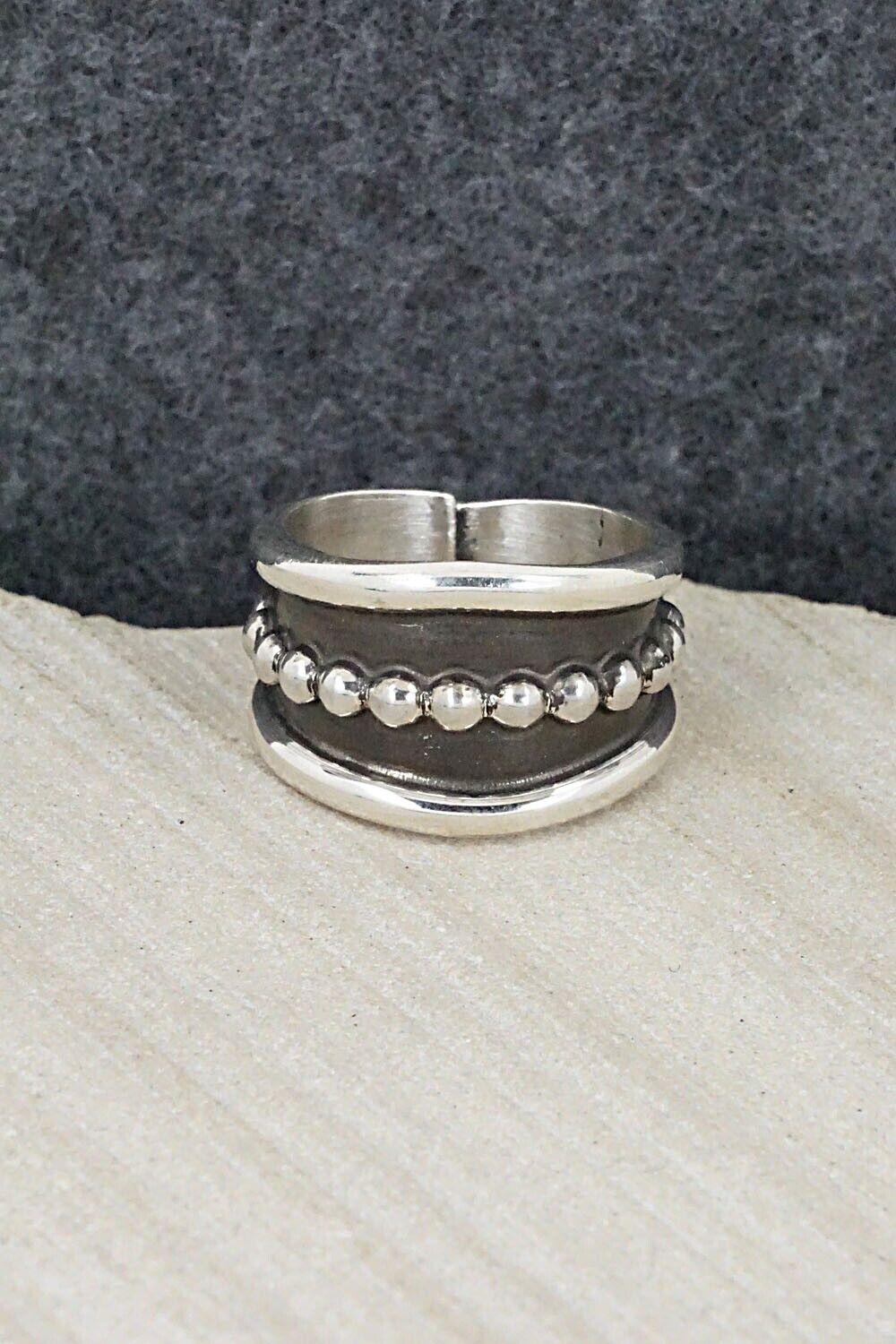 Sterling Silver Ring - Tom Hawk - Size 8.5