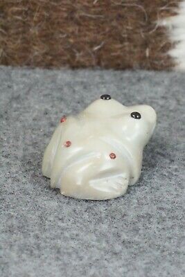 Frog Zuni Fetish Carving - Gordon Poncho
