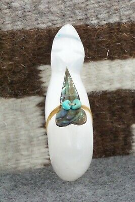 Bear Zuni Fetish Carving - Daphne Quam