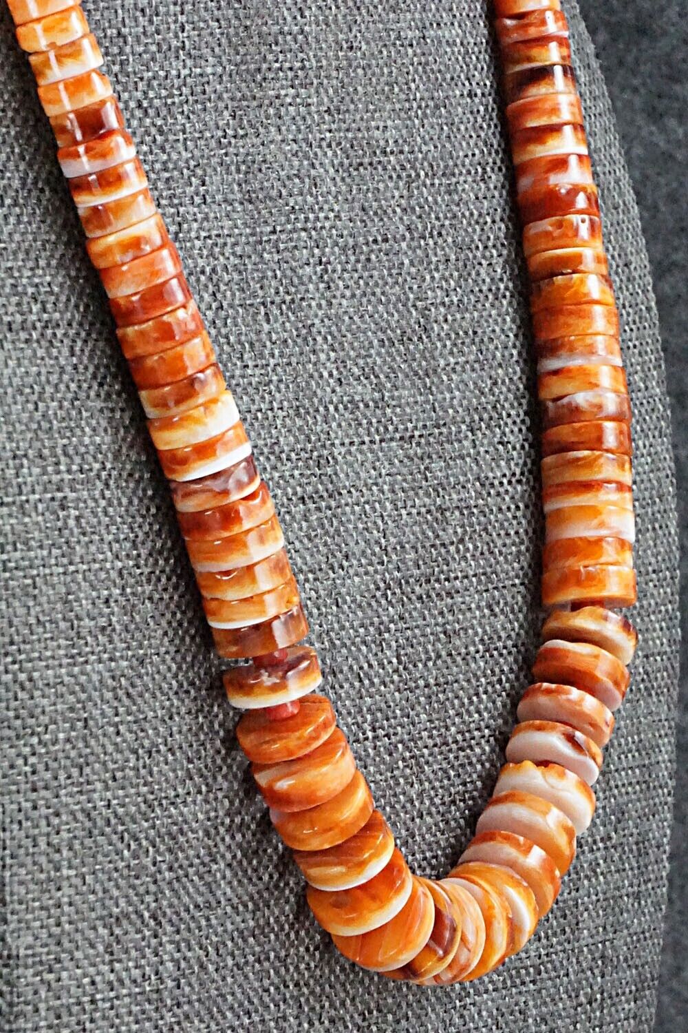 Spiny Oyster Necklace - Ramona Calavaza